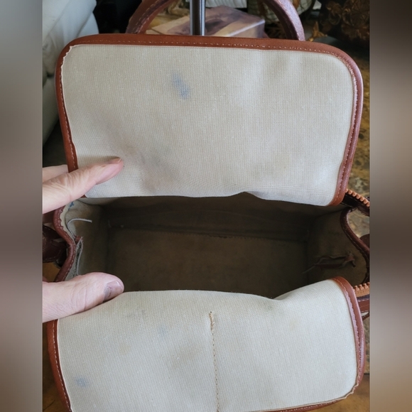 Dooney & Bourke Classic Two-Tone Leather Handbag - Picture 11 of 16